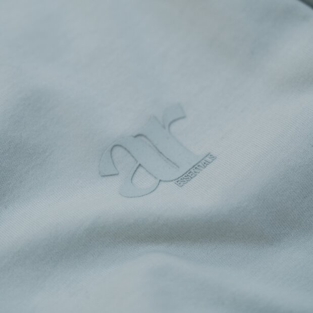 Arlows Essentials Sweater Sky Blue